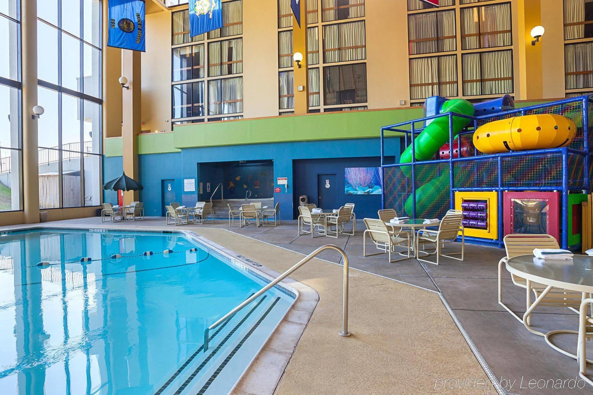Magnuson Grand Desoto Hotel Exterior photo